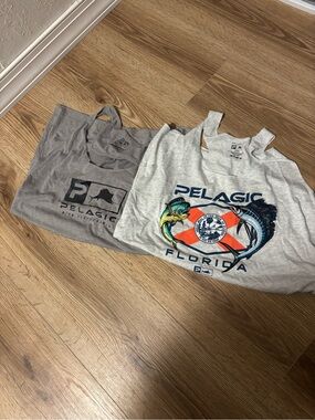 Pelagic lot of 2 tank tops size L
